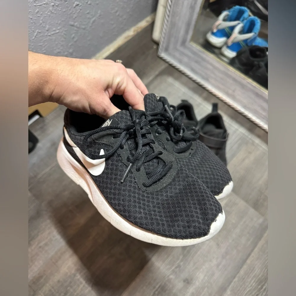 Boys‎ Nike shoe bundle
